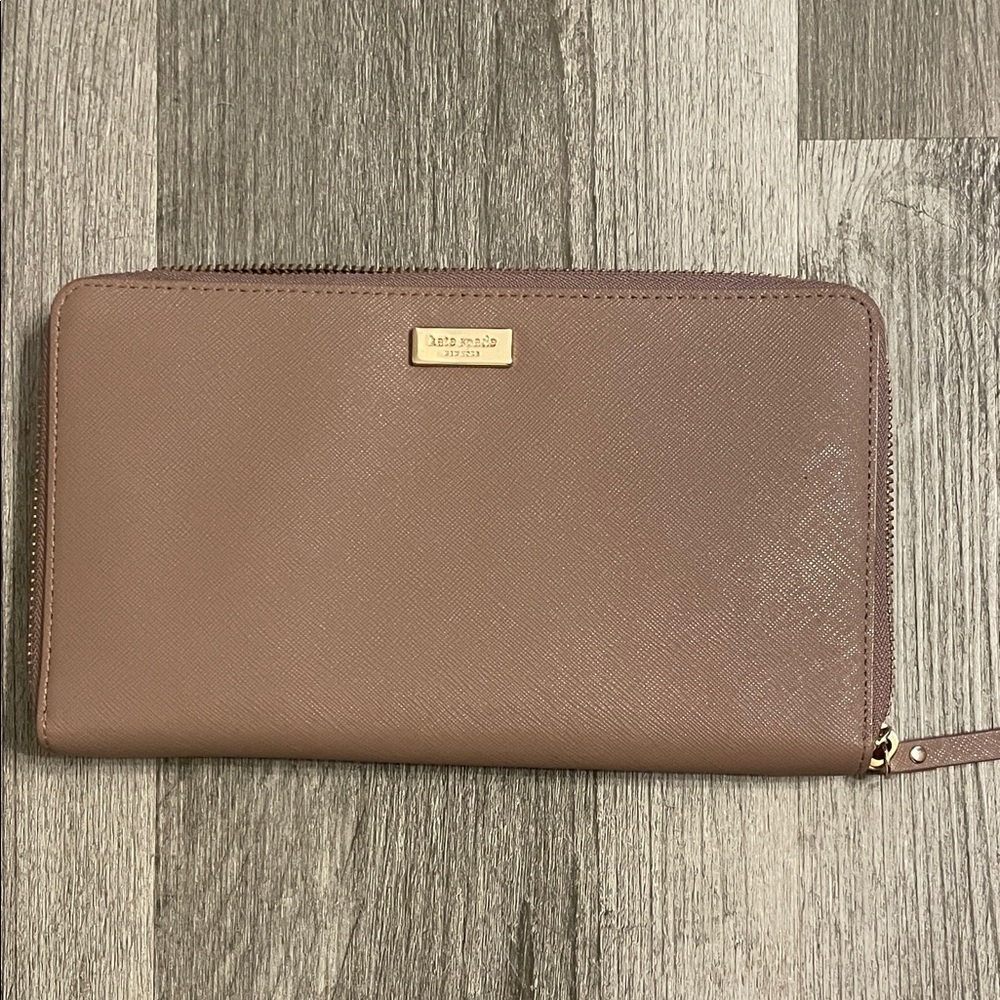 Kate Spade Taupe Leather Zip Wallet Organizer